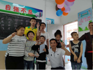環(huán)保公益行動(dòng)，好寫與你同行